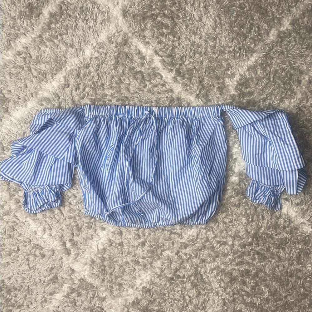 A&E Off the shoulder top